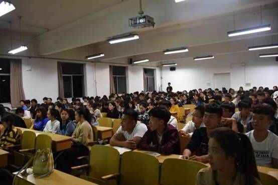 说明: //mmbiz.qpic.cn/mmbiz_jpg/aFXRccicKwuHlX0FyEGtic8g7vt92W3yoO7iagCFtdlKrOdkic2dTEFWiaibju1LCBlJMNricBp7HD2ZLIkN4myQcqs7w/640?wx_fmt=jpeg