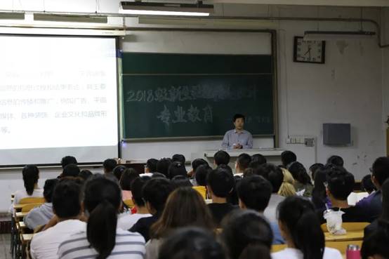 说明: //mmbiz.qpic.cn/mmbiz_jpg/aFXRccicKwuH6Jic0WMGJc16vAqoERfliaVXSx1iahKvDTGCKfibI1xPzGmqbpnpWHq8c261ubNdyEygNvThXsN7mug/640?wx_fmt=jpeg