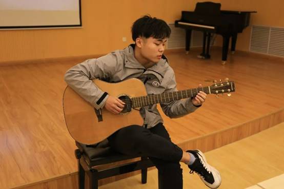 说明: //mmbiz.qpic.cn/mmbiz_jpg/aFXRccicKwuHCAqibibGrRA3LaKaq8EGTssibWhZJaQ6gyzLIcfn6xeuyyefdudStlgp4icvXyIdHkEsdlibIxickfDOA/640?wx_fmt=jpeg